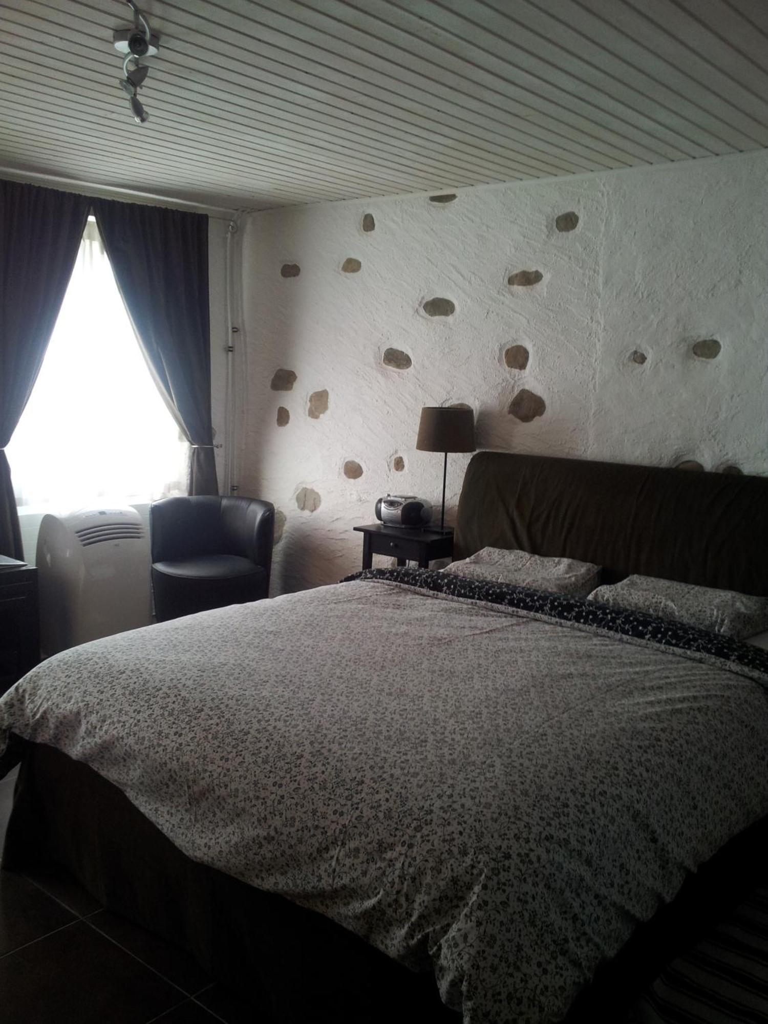 Au Coeur Du Vignoble Sur Bursins Bed and Breakfast Buitenkant foto