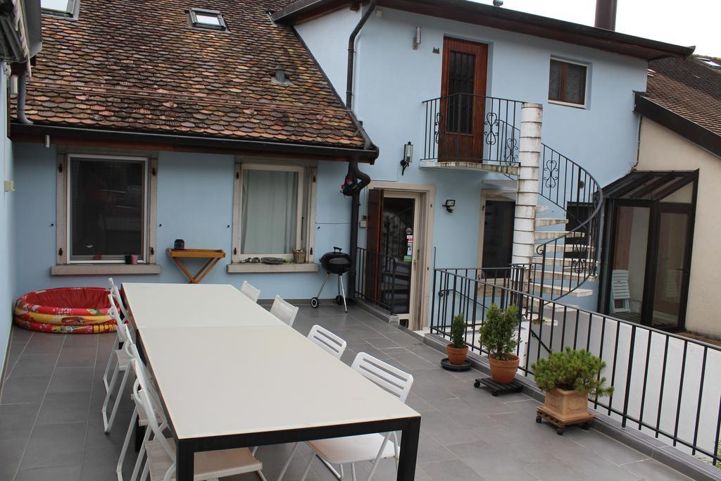 Au Coeur Du Vignoble Sur Bursins Bed and Breakfast Buitenkant foto